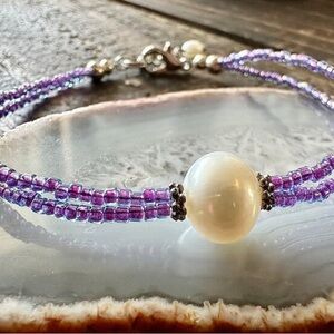 Elegant Purple Beaded bracelet with Pearl Accent